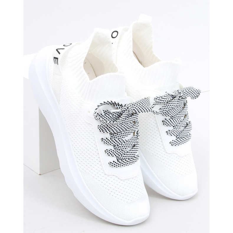 Otino Sosete albe pantofi sport 1 Otino Sosete albe pantofi sport 1