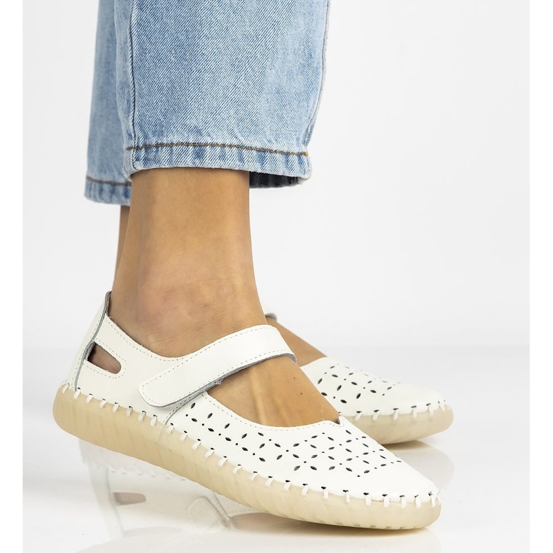 Pantofi din piele Filippo DP1262 / 20 Wh alb 1