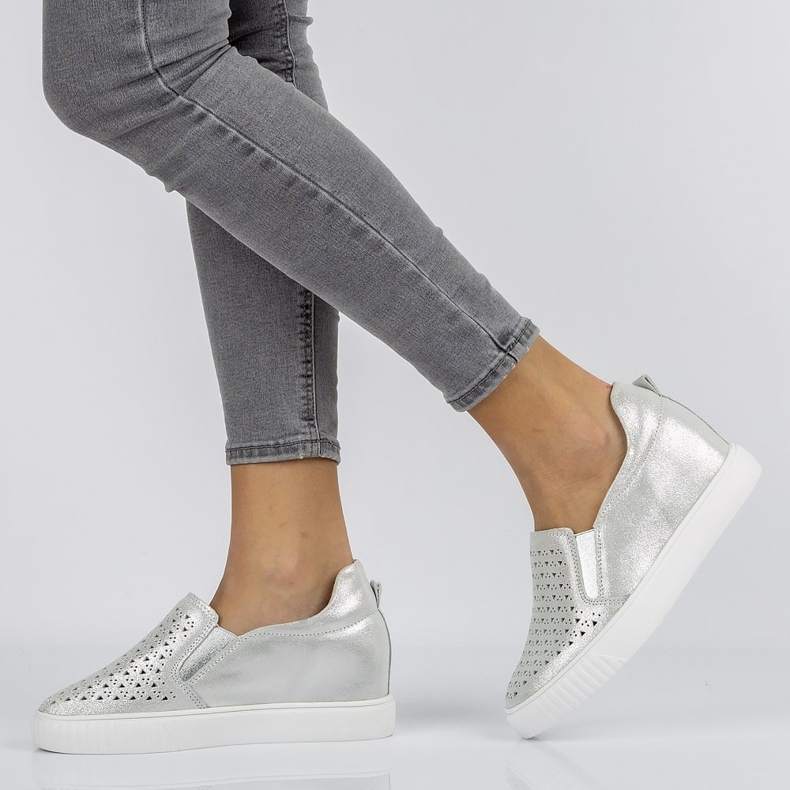 Pantofi din piele Filippo DP1398 / 20 Si argintiu 1