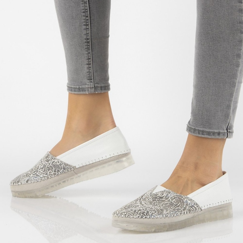 Pantofi din piele Filippo DP2147 / 21 Wh alb multicolor 1