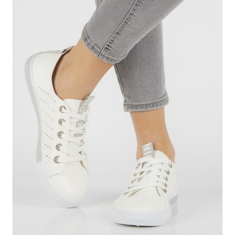 Adidași Filippo DP2288 / 21 Wh Gr albi 1