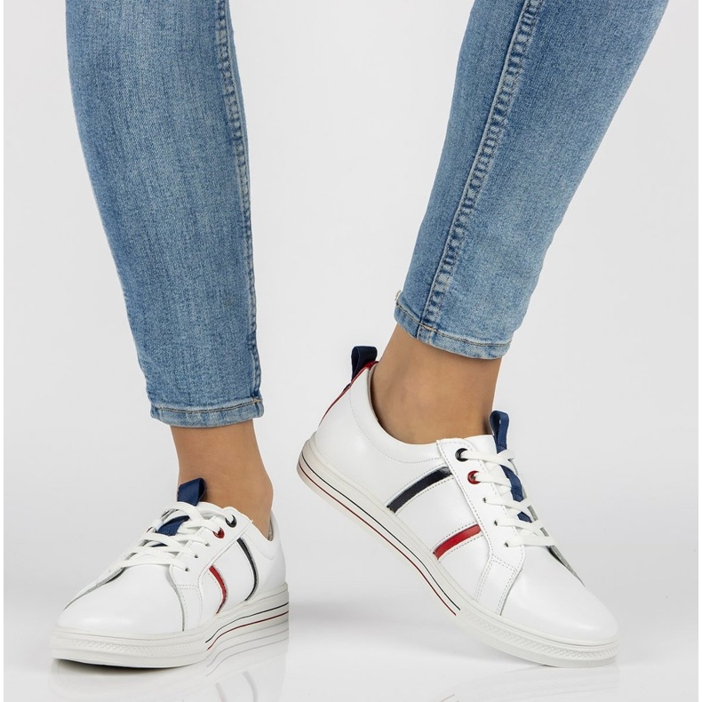 Pantofi din piele Filippo DP2045 / 21 Wh alb 1