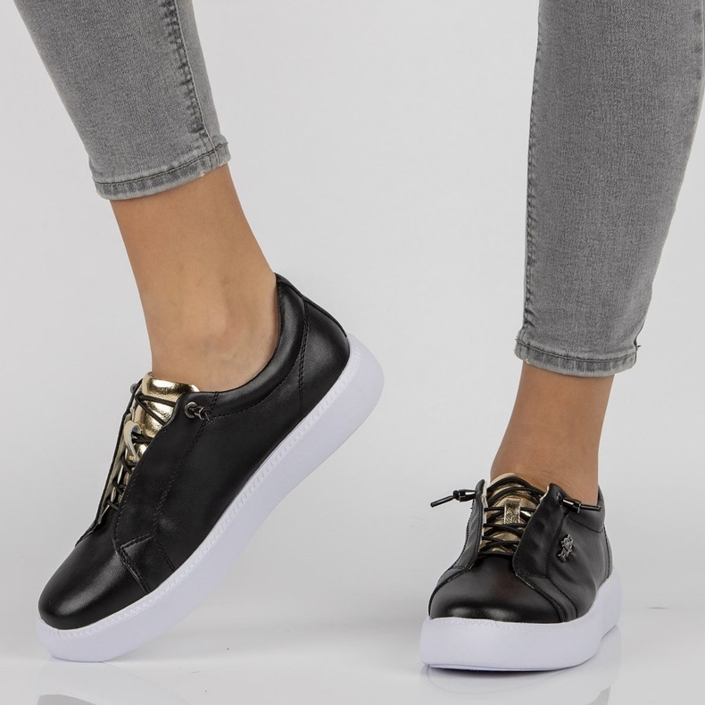 Pantofi din piele Filippo DP2041 / 21 Bk negru 1