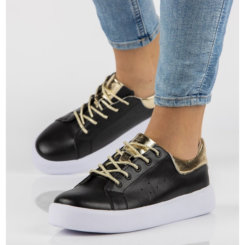 Pantofi din piele Filippo DP2157 / 21 Bk negru 1