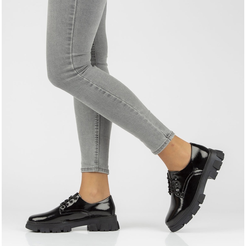 Pantofi din piele Filippo DP3153 / 21 Bk negru 2