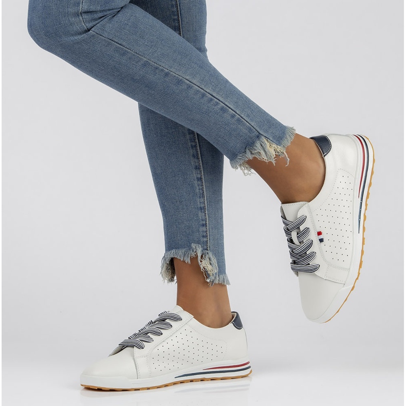 Pantofi din piele Filippo DP3509 / 22 Wh alb 1