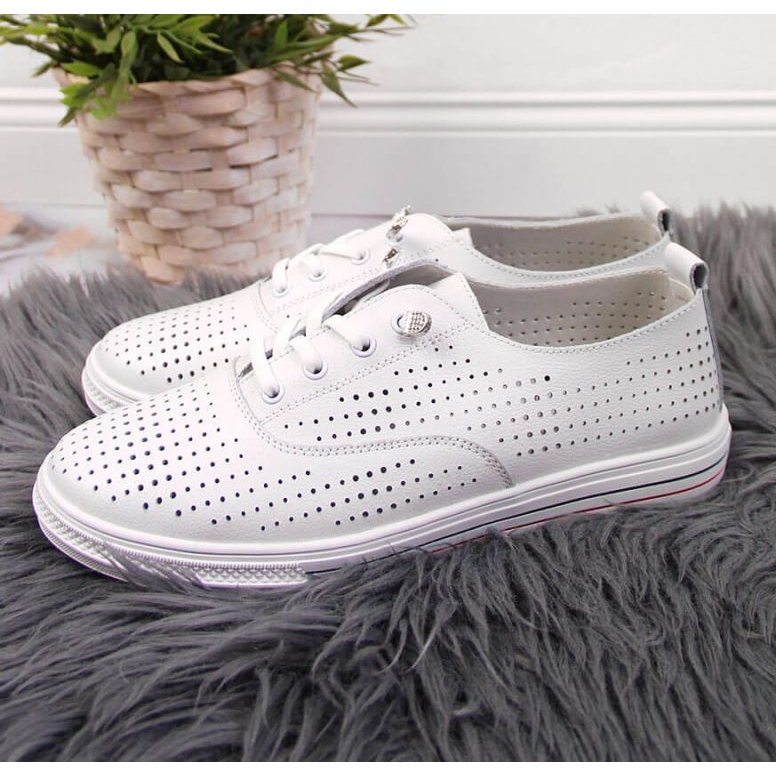 Pantofi ajurati din piele Vinceza W JAN85 alb 2