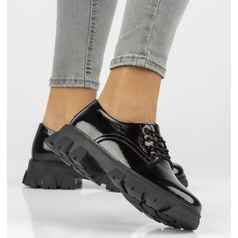 Pantofi din piele Filippo DP3153 / 22 Bk negru 1