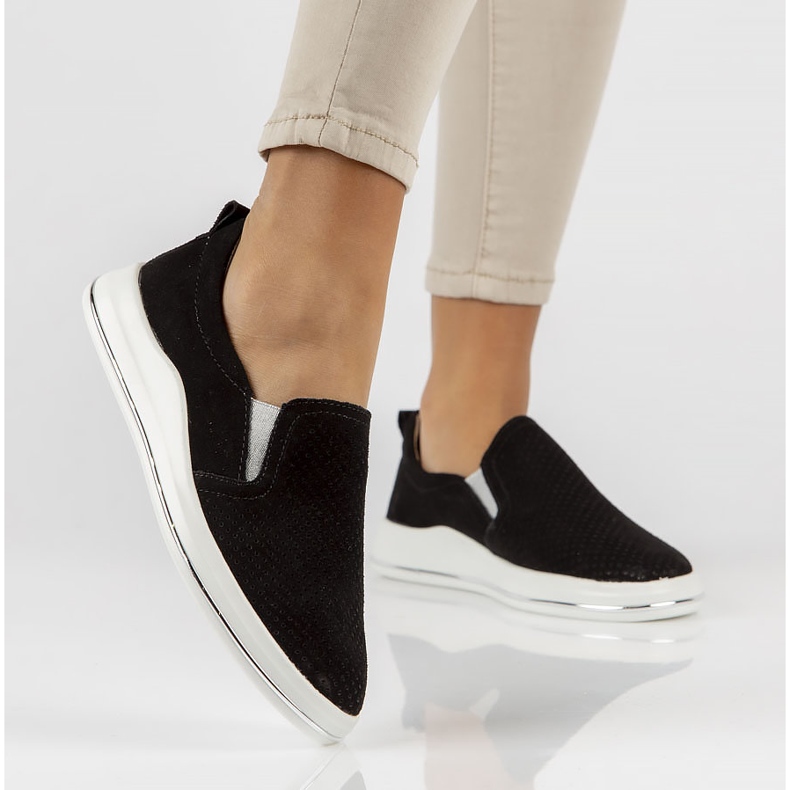 Pantofi din piele Filippo DP3622 / 22 Bk negru 1