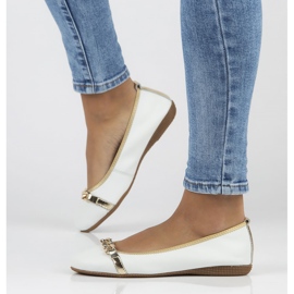 Balerini din piele Filippo DP3709 / 22 Wh alb 1