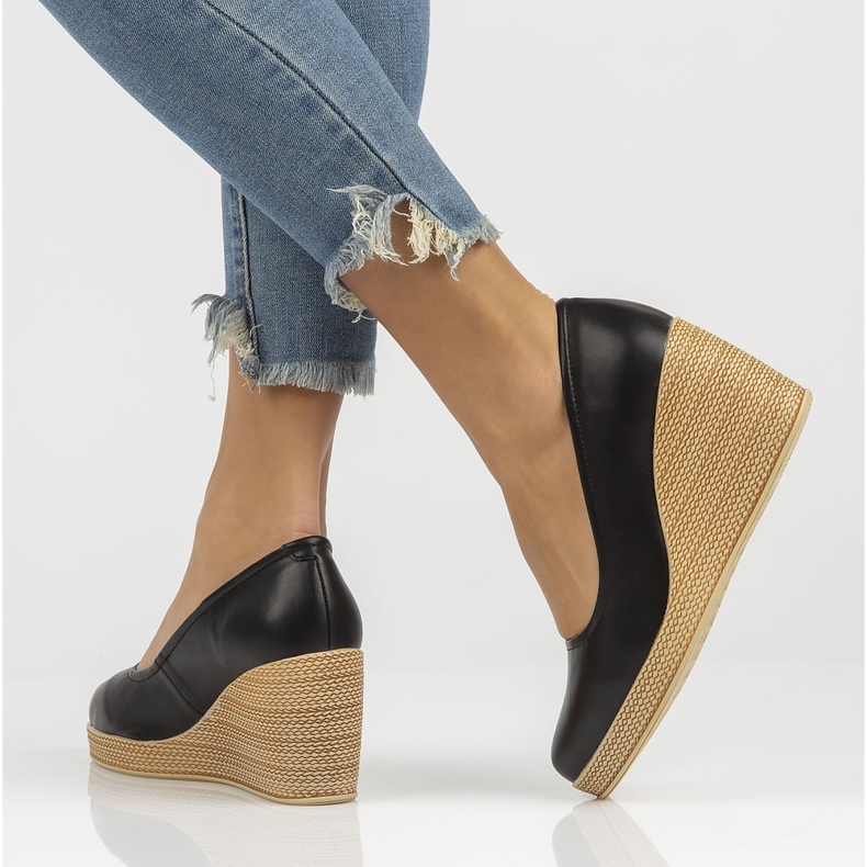 Pantofi din piele Filippo DP3521 / 22 Bk negru 1