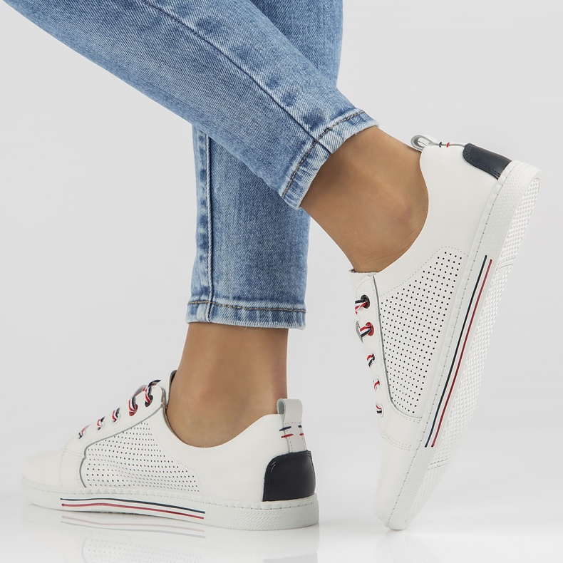 Pantofi din piele Filippo DP008 / 22 Wh alb 1