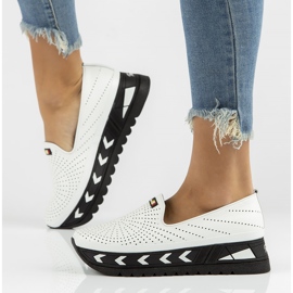 Pantofi din piele Filippo DP3906 / 22 Wh alb 1 Pantofi din piele Filippo DP3906 / 22 Wh alb 1