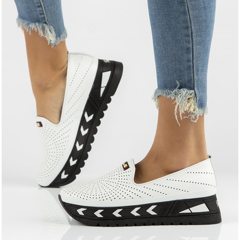 Pantofi din piele Filippo DP3906 / 22 Wh alb 1 Pantofi din piele Filippo DP3906 / 22 Wh alb 1