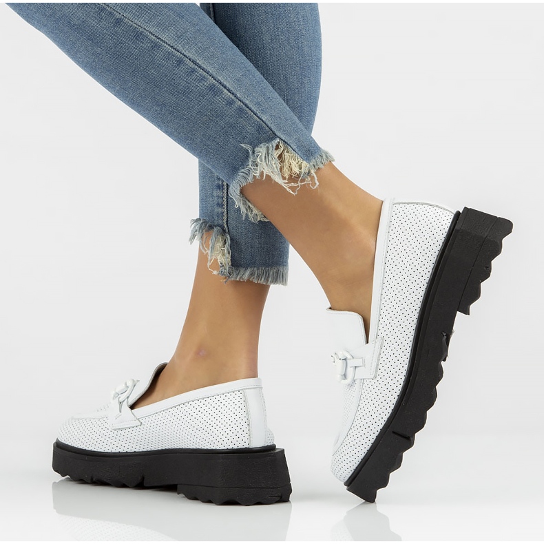 Pantofi din piele Filippo DP3910 / 22 Wh alb 1