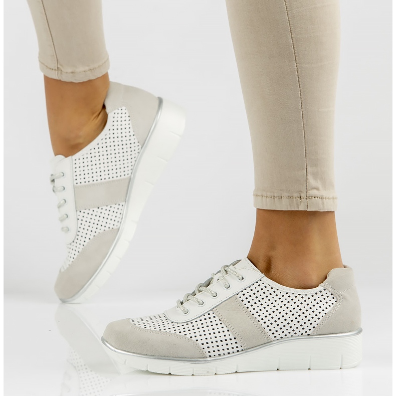 Pantofi din piele Filippo DP028 / 22 Wh alb 1