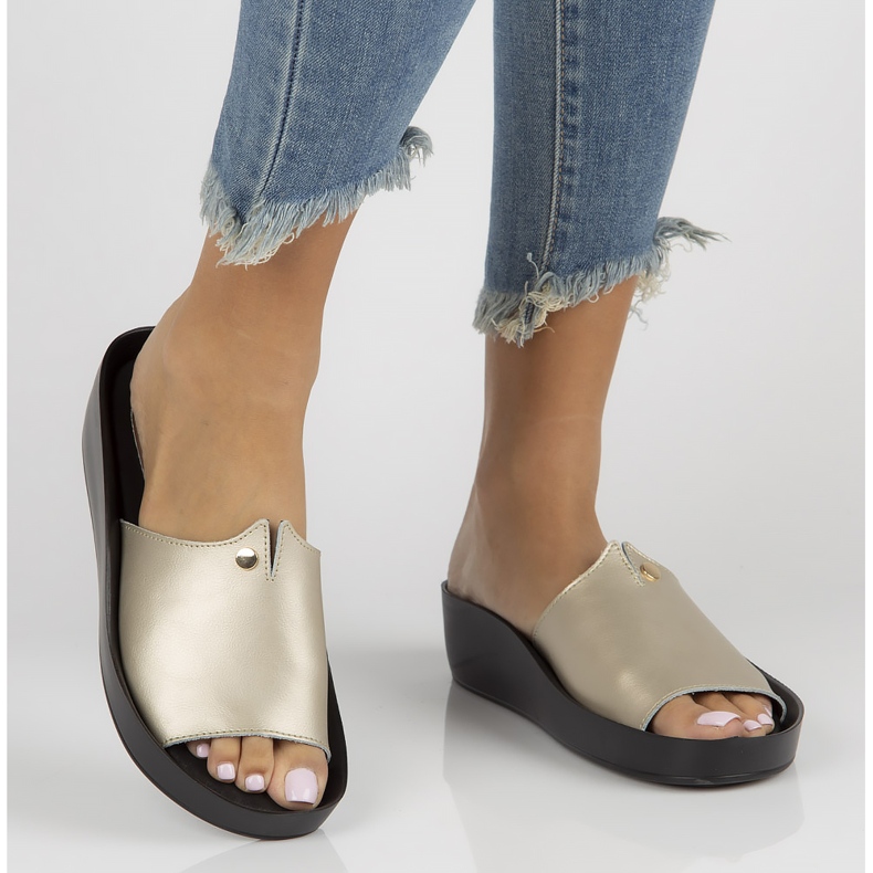 Papuci de piele Filippo DK2059 / 22 Go golden de aur 1