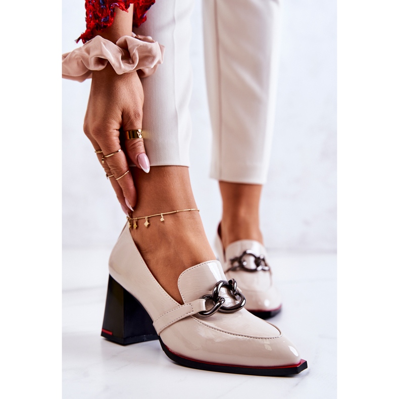 S.Barski Pompe elegante pe un stâlp Callim bej 1