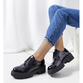 Pantofi Cardero lacuiti in negru 1