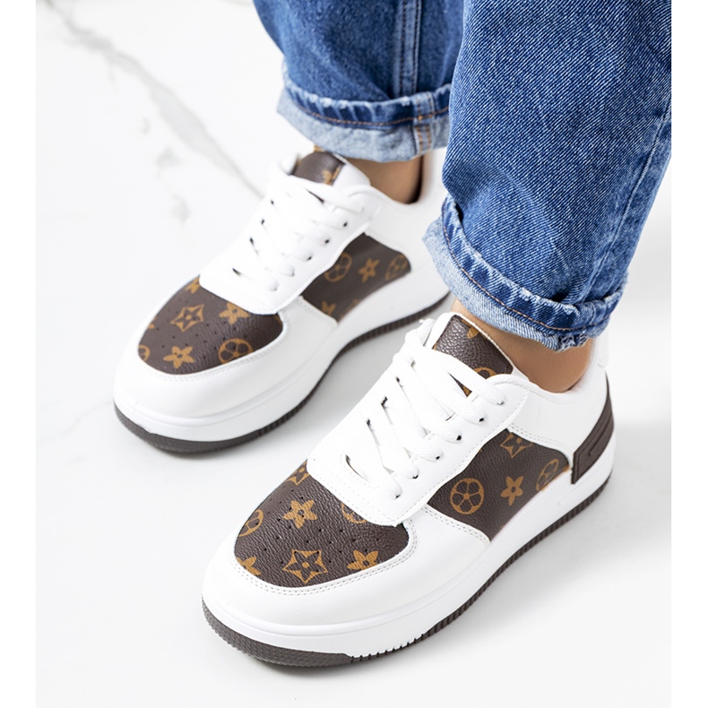 BM Adidași de damă Djenna albi și maro galben 1 BM Adidași de damă Djenna albi și maro galben 1