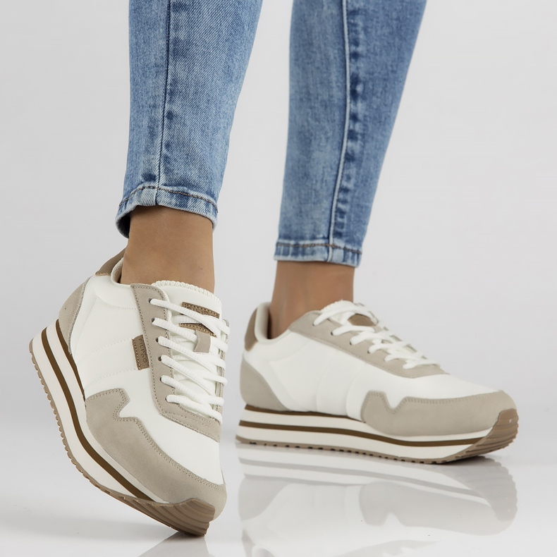 Adidași Filippo DP2111 / 22 Wh albi 2