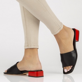 Papuci de piele Filippo DK3721 / 22 Bk negru 6