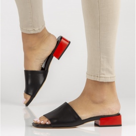 Papuci de piele Filippo DK3721 / 22 Bk negru 7