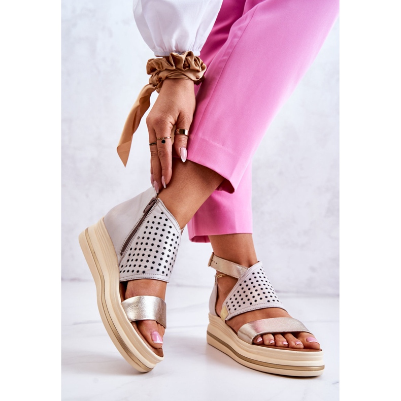 Sandale cu pană din piele Maciejka 05356-25 Bej și Auriu de aur 2