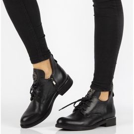 Pantofi din piele Filippo 30055 negru 1