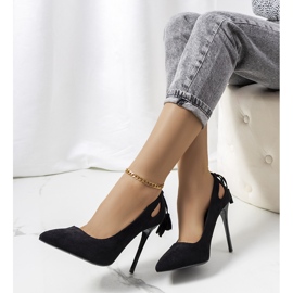 Tocuri înalte negre cu decupaje decorative Anthe negru 1