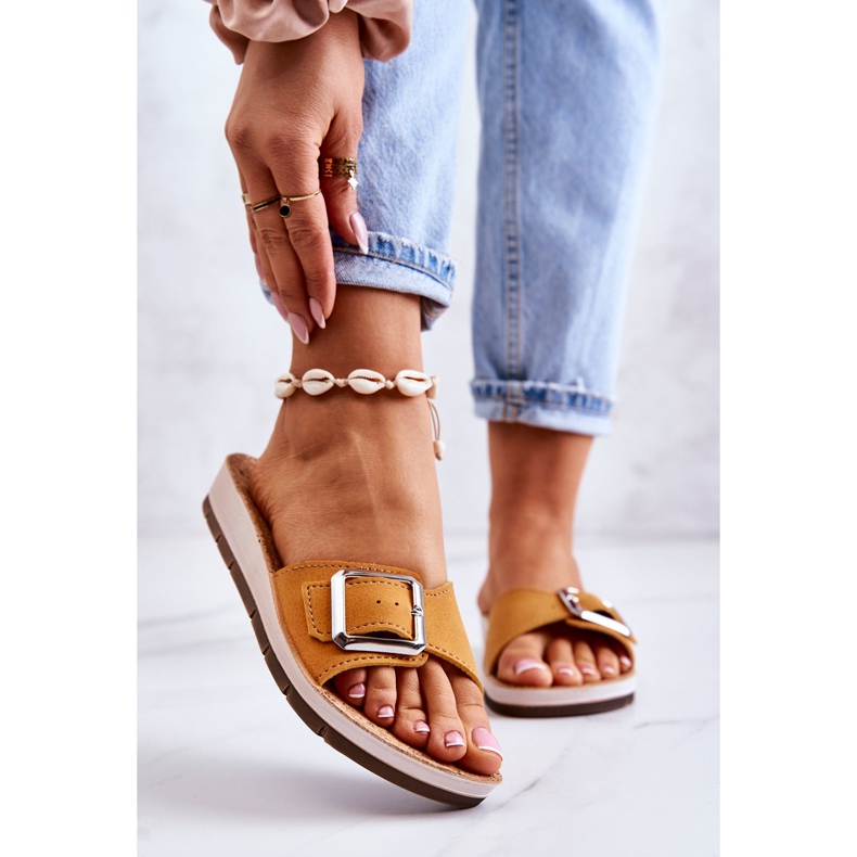 Papuci De Dama La Moda Cu Catarama Inblu CP000031 Galben 1 Papuci De Dama La Moda Cu Catarama Inblu CP000031 Galben 1