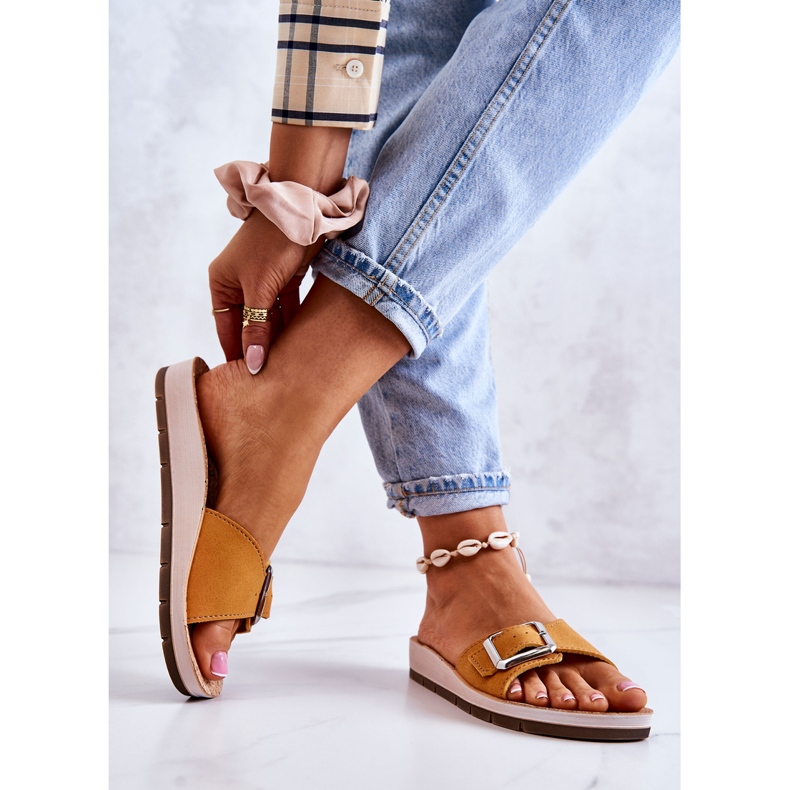 Papuci De Dama La Moda Cu Catarama Inblu CP000031 Galben 2 Papuci De Dama La Moda Cu Catarama Inblu CP000031 Galben 2