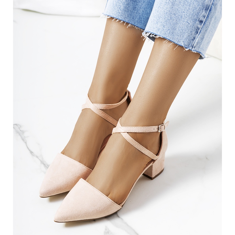 Pompe bej pe stâlpul Hyde 1