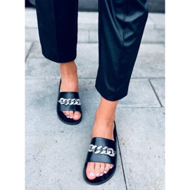 Papuci Tilia Black cu lant negru 1 Papuci Tilia Black cu lant negru 1