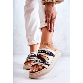 Papuci de damă din piele la modă La.Fi Bej Menifis negru 1