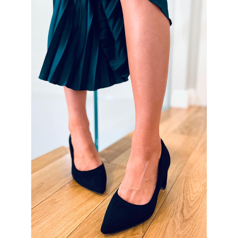 Pompe pe stâlpul Durga Black negru 1