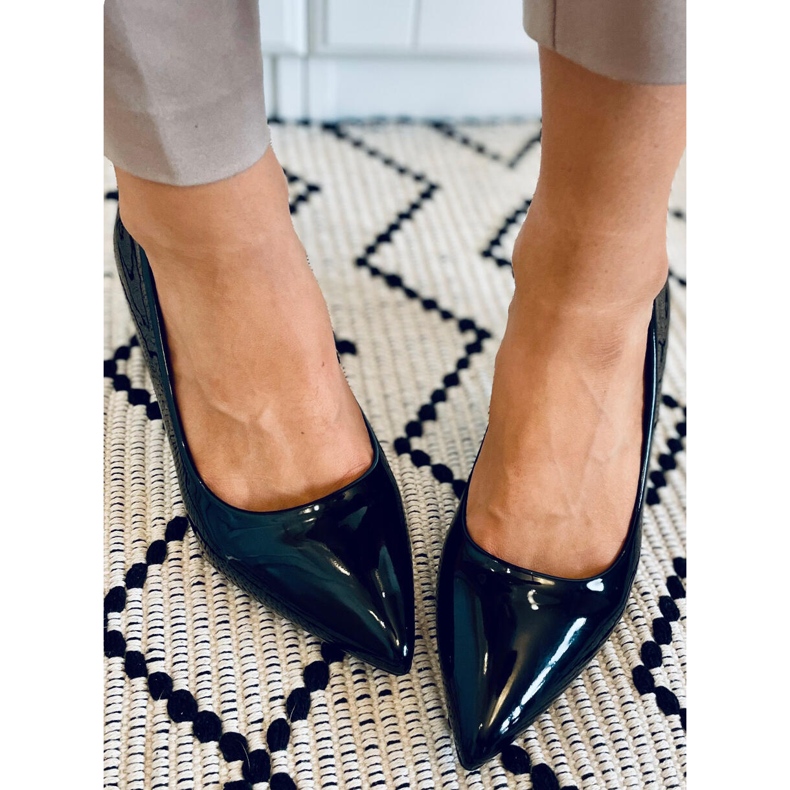 Pompe cu toc jos Zelia Black negru 2