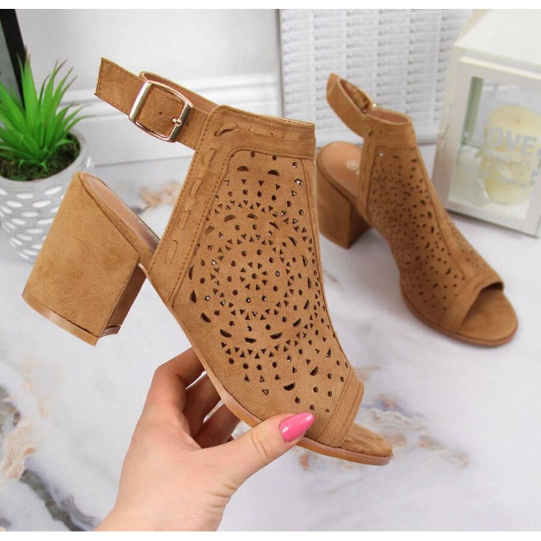 Sandale ajurate T.Sokolski W SCA160 camel maro 1