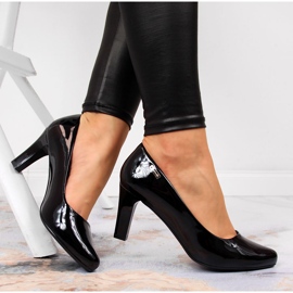 Pompe negre, stâlp lăcuit de Sergio Leone negru 1