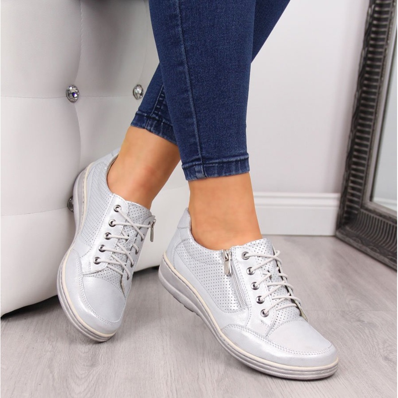 Pantofi de dama din piele cu fermoar, argintiu Helios 357 1