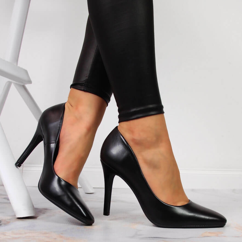 Pompe pe un toc înalt negru Seastar 1