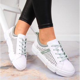 Pantofi de damă din piele albă ajurata Rieker N5950-80 1