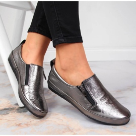 T.Sokolski Pantofi de dama din piele cu fermoar, argintiu T. Sokolski 1 T.Sokolski Pantofi de dama din piele cu fermoar, argintiu T. Sokolski 1