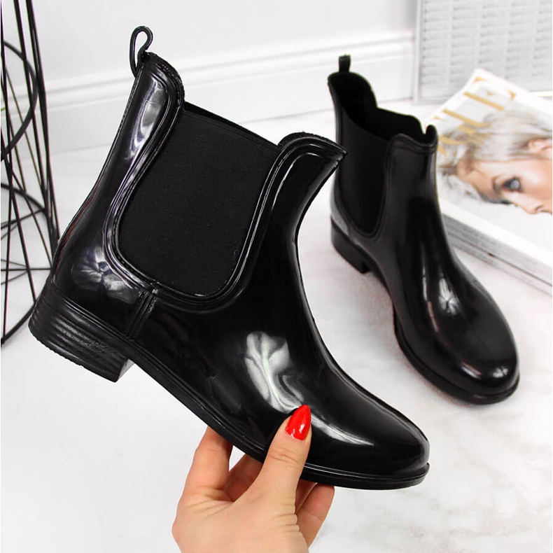 Cizme Jodhpur lăcuite negre de damă T.Sokolski negru 2