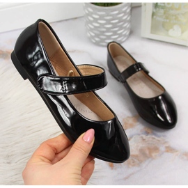 Balerini pentru fete cu Potocki negru lacuit Velcro 1 Balerini pentru fete cu Potocki negru lacuit Velcro 1