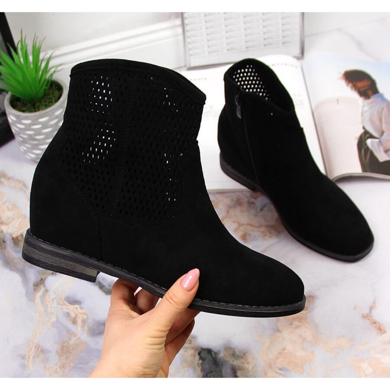 S.Barski Cizme negre de damă cu pană ajurata de S. Barski negru 1