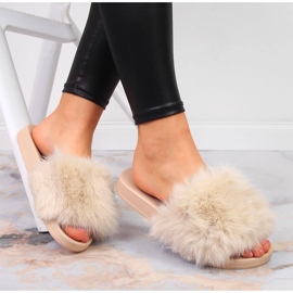 Papuci de dama bej cu blana Vinceza 1