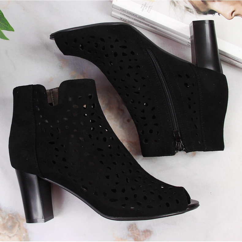 Cizme de primăvară pentru femei pe un stâlp negru ajurat Jezzi 2