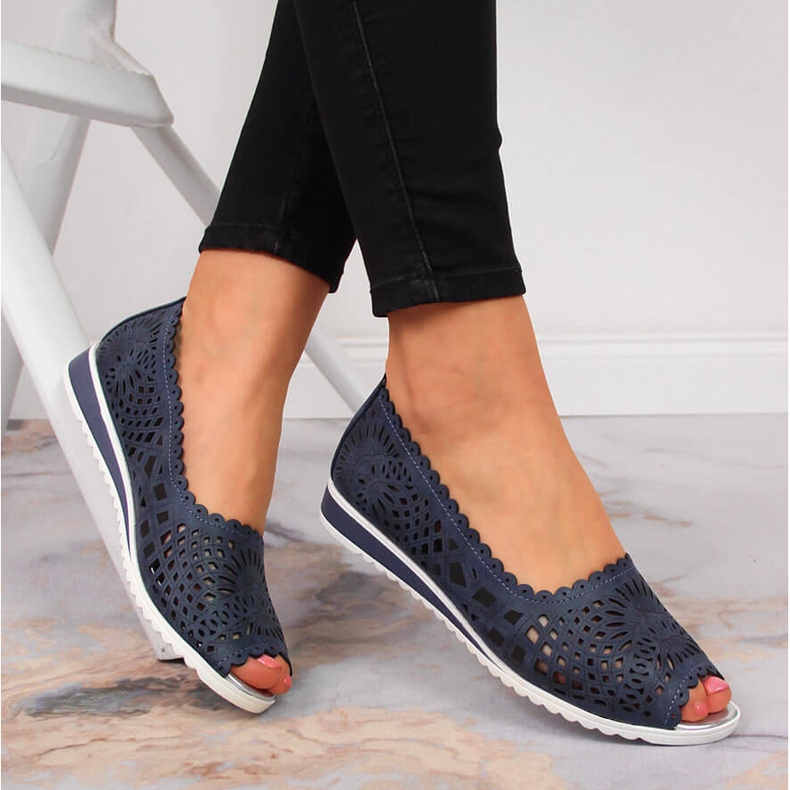 Pantofi de dama ajurati, varf deschis, bleumarin Jezzi albastru marin 2