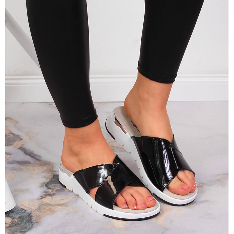 S.Barski Papuci de dama din piele lacuita neagra S. Barski negru 2